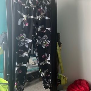 COPY - New York & Company Floral Jogger Pants